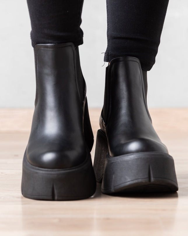 Botas Uncover - Negro - Tienda Nébula