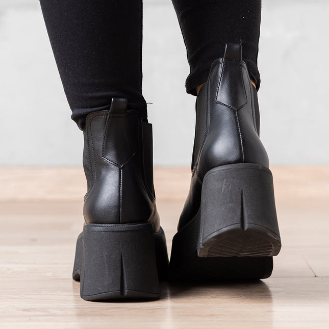 Botas Uncover - Negro - Tienda Nébula