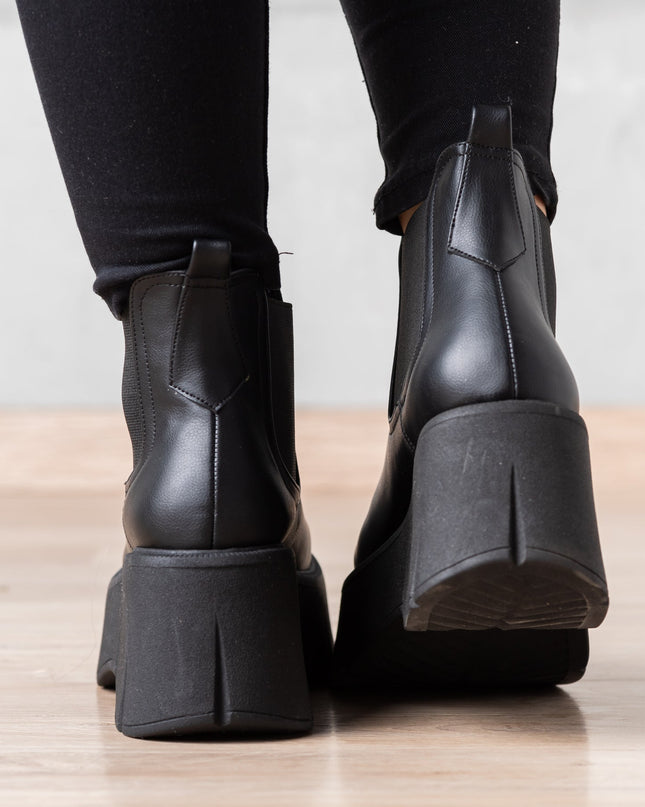 Botas Uncover - Negro - Tienda Nébula