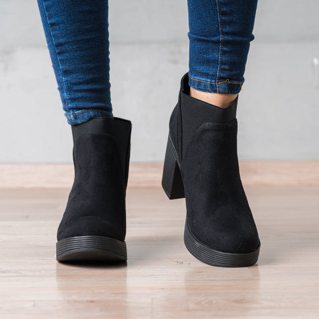 Botin Uiv - Negro - Tienda Nébula