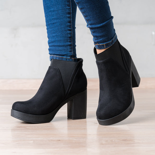 Botin Uiv - Negro - Tienda Nébula