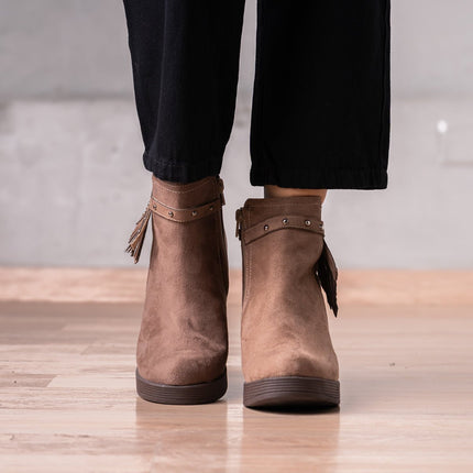 Botines Chenda - Topo Gamuza - Tienda Nébula