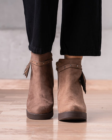 Botines Chenda - Topo Gamuza - Tienda Nébula