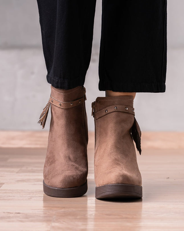 Botines Chenda - Topo Gamuza - Tienda Nébula