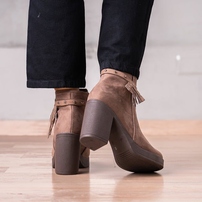 Botines Chenda - Topo Gamuza - Tienda Nébula