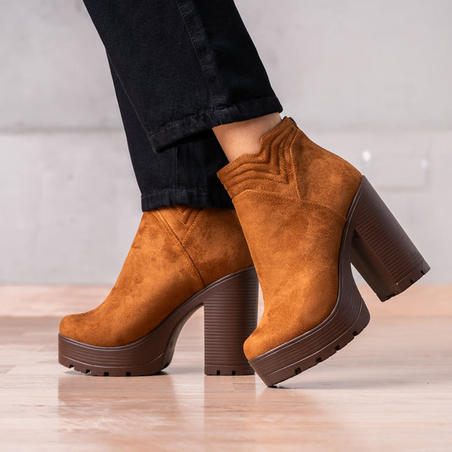 Botines Chhean - Camel Gamuza - Tienda Nébula