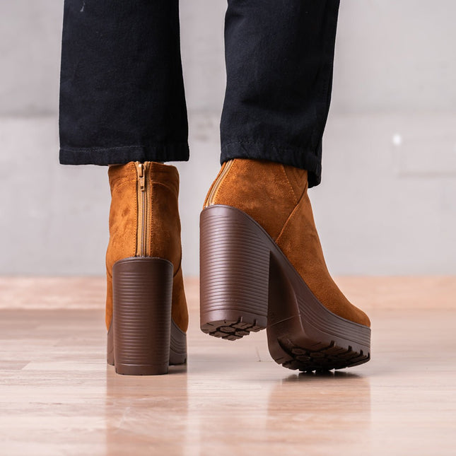 Botines Chhean - Camel Gamuza - Tienda Nébula