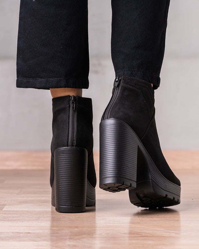 Botines Chhean - Negro Gamuza - Tienda Nébula