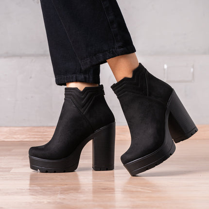 Botines Chhean - Negro Gamuza - Tienda Nébula
