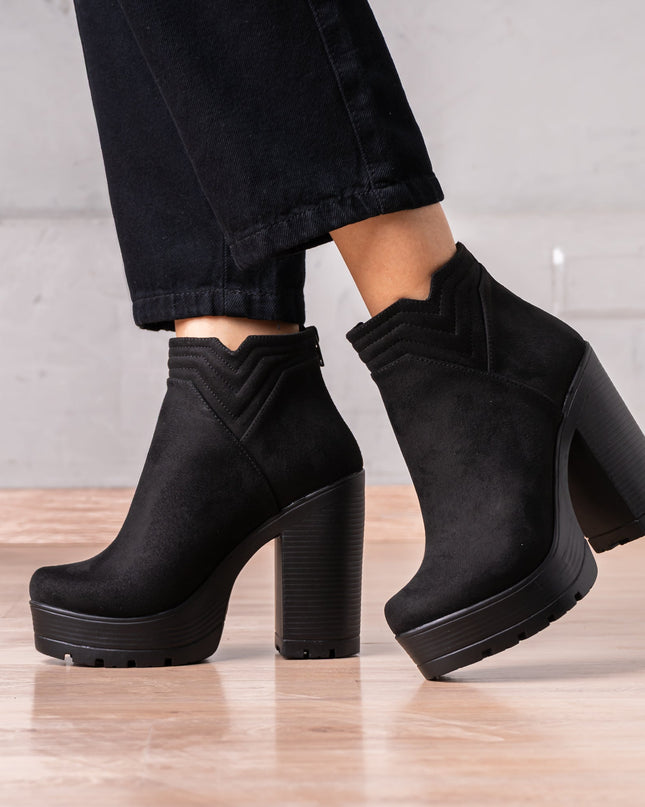 Botines Chhean - Negro Gamuza - Tienda Nébula
