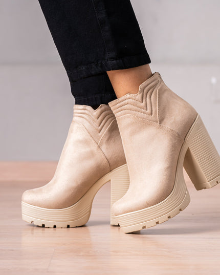 Botines Chhean - Nude Gamuza - Tienda Nébula