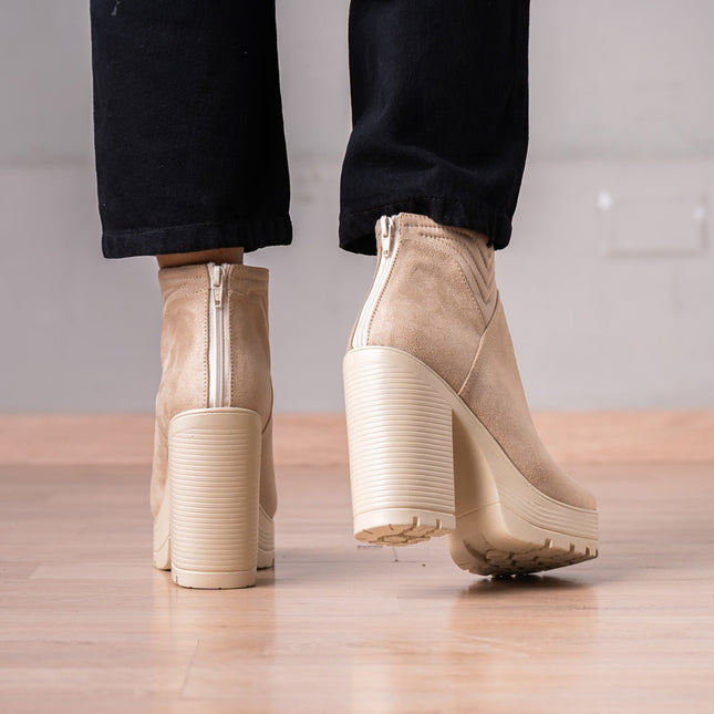 Botines Chhean - Nude Gamuza - Tienda Nébula
