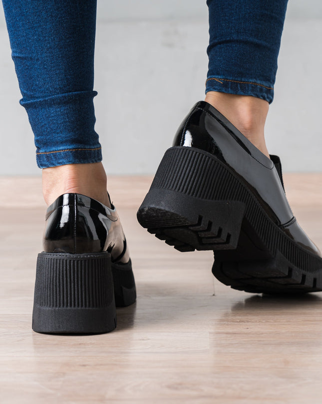 Mocasin Enola - Negro Charol - Tienda Nébula