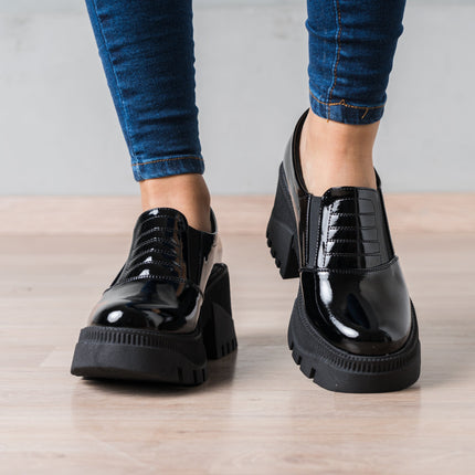 Mocasin Enola - Negro Charol - Tienda Nébula