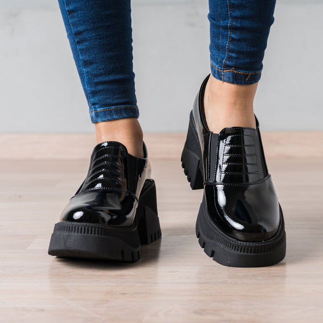Mocasin Enola - Negro Charol - Tienda Nébula