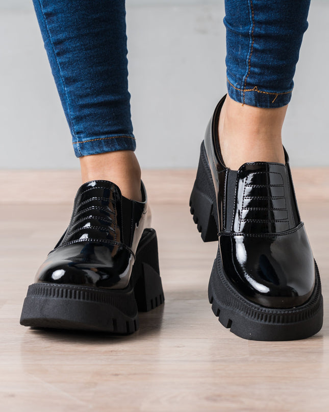 Mocasin Enola - Negro Charol - Tienda Nébula