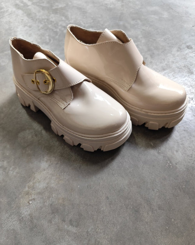 Mocasin Esmira - Nude Charol (Yayita) - Tienda Nébula