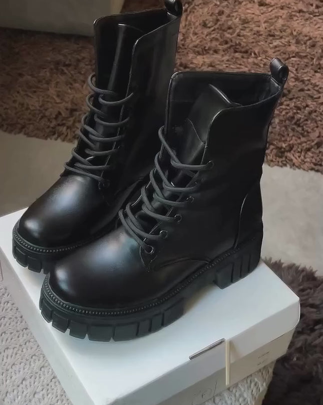 Botas Mujer Tavai  - Negro