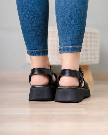 Sandalia Gopa - Negro - Tienda Nébula