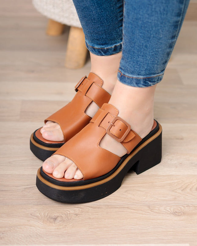 Sandalia Gustov - Camel - Tienda Nébula