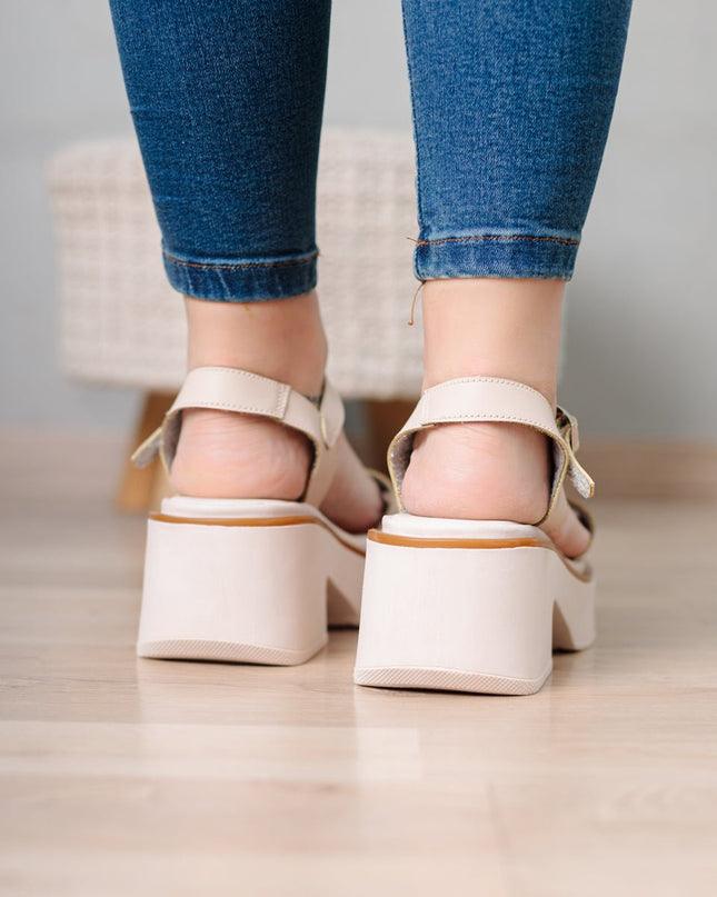 Sandalia Lucyani - Beige - Tienda Nébula