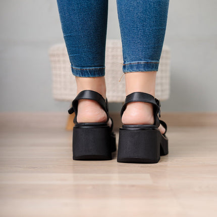 Sandalia Lucyani - Negro - Tienda Nébula