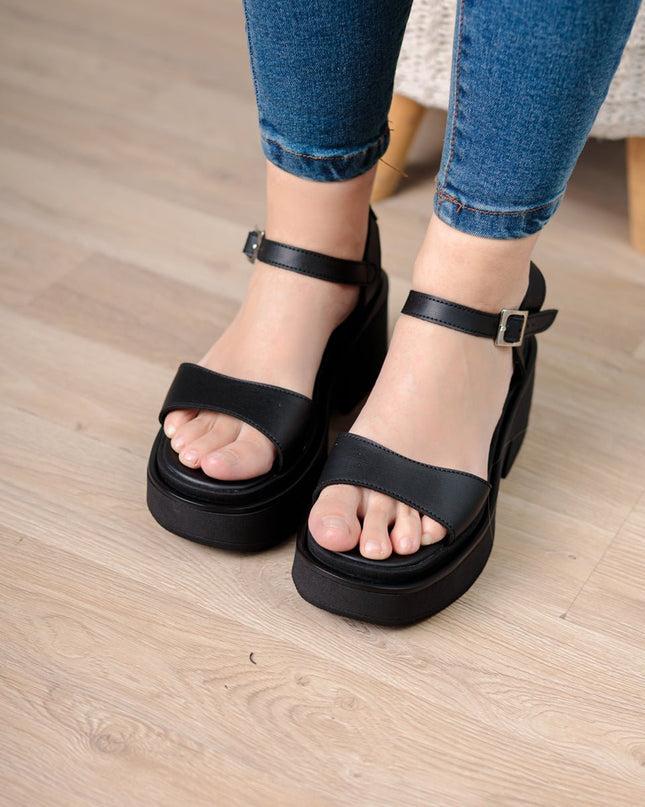 Sandalia Lucyani - Negro - Tienda Nébula