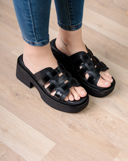 Sandalia Tridente - Negro - Tienda Nébula