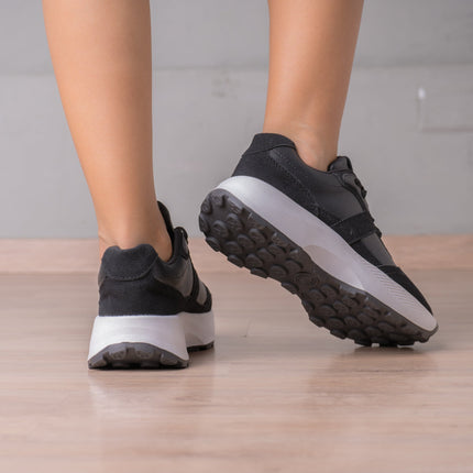 Zapatilla Berzobit - Negro - Tienda Nébula
