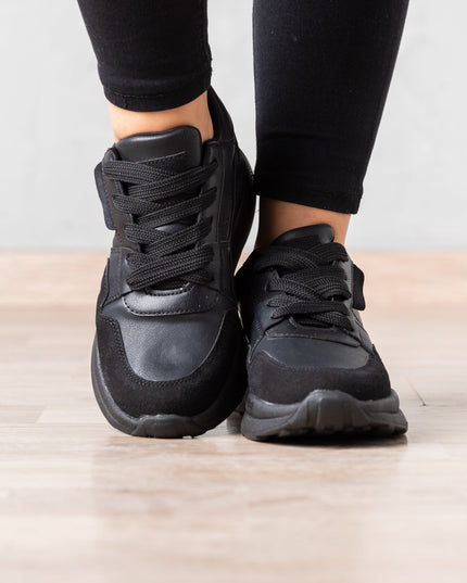 Zapatilla Garnett - Negro Total - Tienda Nébula
