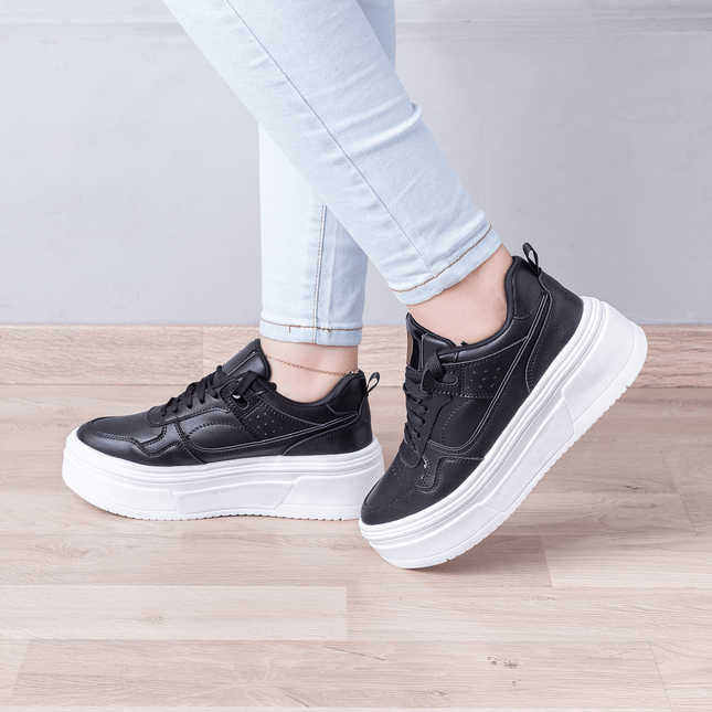 Zapatilla Luka - Negro - Tienda Nébula