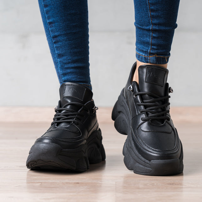 Zapatilla Pastoni - Negro Total - Tienda Nébula