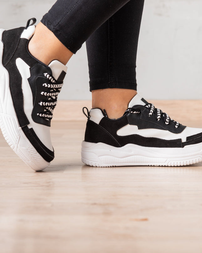 Zapatilla Strong - Blanco Negro - Tienda Nébula