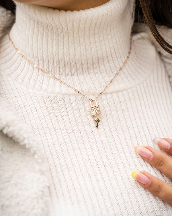 Collar Candado y Llave