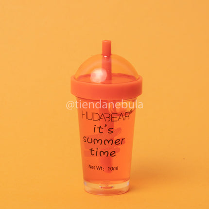 Lip gloss summer