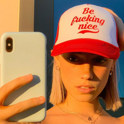 Gorra Unisex - Be Fucking Nice - Tienda Nébula