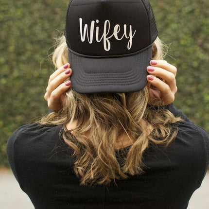 Gorra Unisex - Wifey - Tienda Nébula