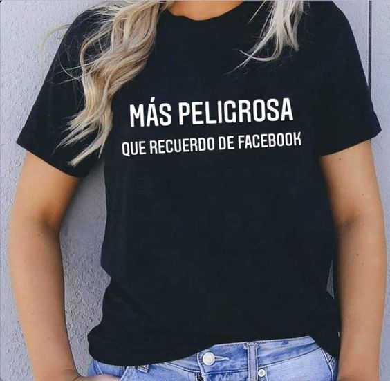 Polo Personalizado - Más Peligrosa Que Recuerdo De Facebook - Tienda Nébula