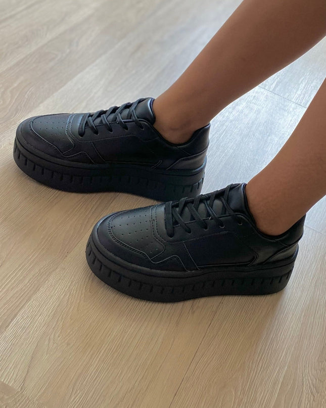 Zapatilla Benetton - Negro - Tienda Nébula