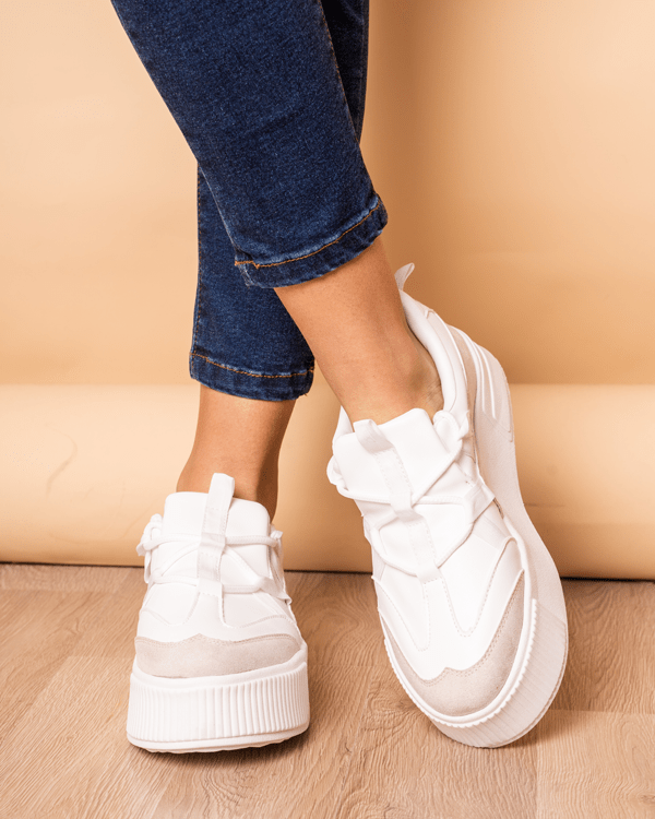 Zapatilla Rumania - Blanco - Tienda Nébula