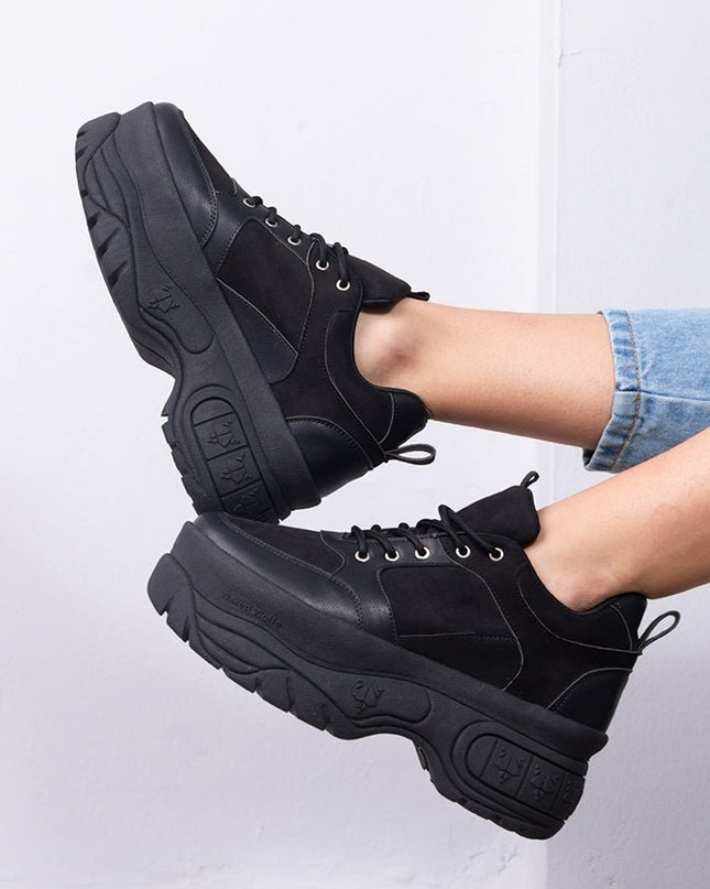 Zapatilla Wolf - Negro - Tienda Nébula